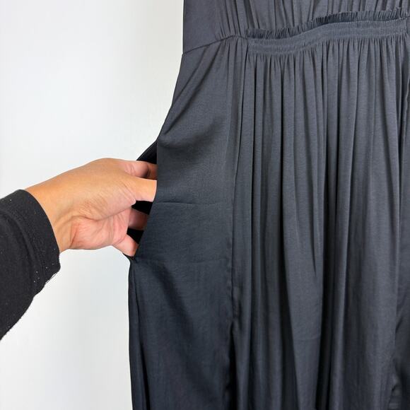 Banana Republic Maxi w Slits Pleated Vneck Dress Black Satin - 0P 0 Petite - Picture 6 of 12